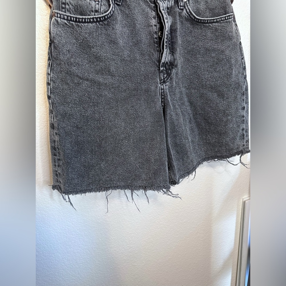 Zara Denim Shorts - Picture 5 of 7